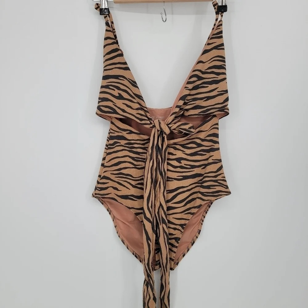 AERIE Tiger Stripe One Piece swimsuit full coverage booty Convertible small long - Picture 9 of 9